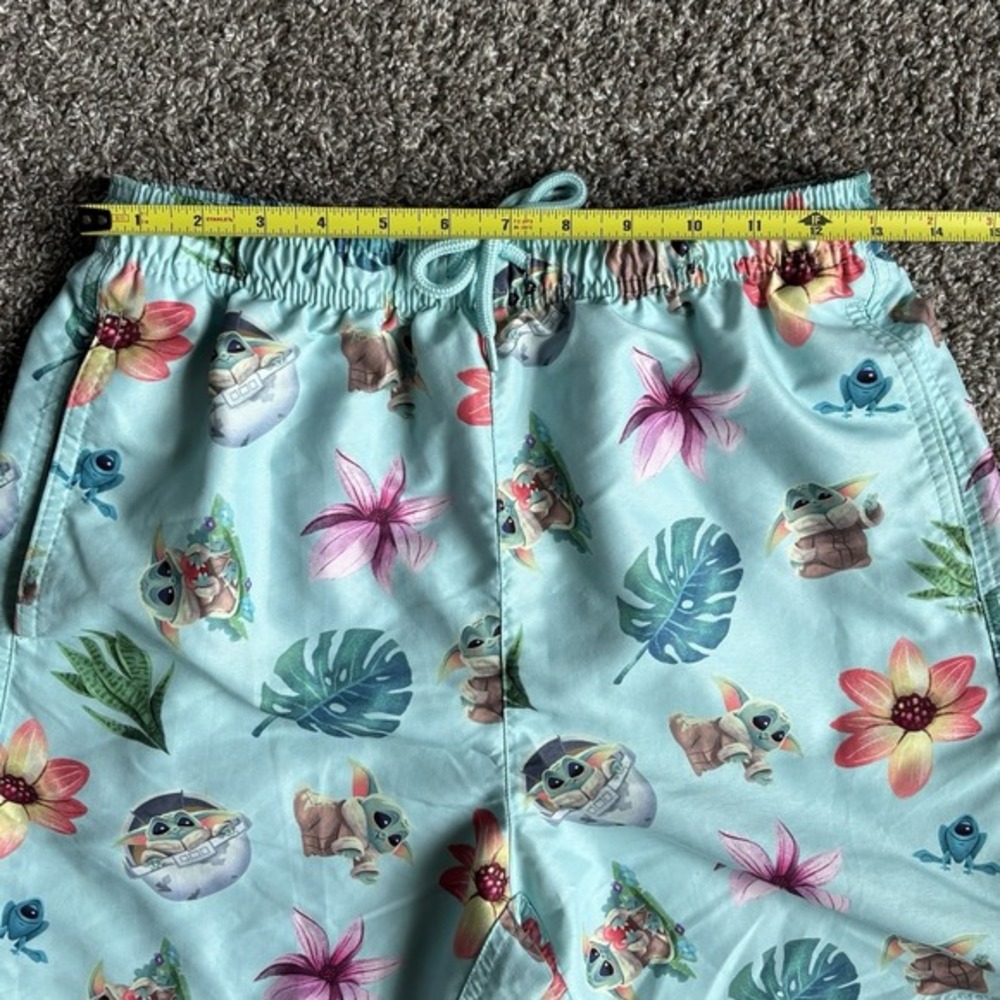 Star Wars Mens Mandalorian Swim Trunks Shorts Size Small Grogu Baby Yoda Blue - Picture 6 of 10